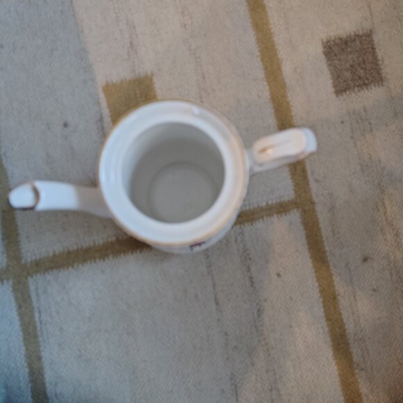 Princess House By Hammersley. Windsor Rose Fine Bone China Tea Pot - Picture 6 of 16